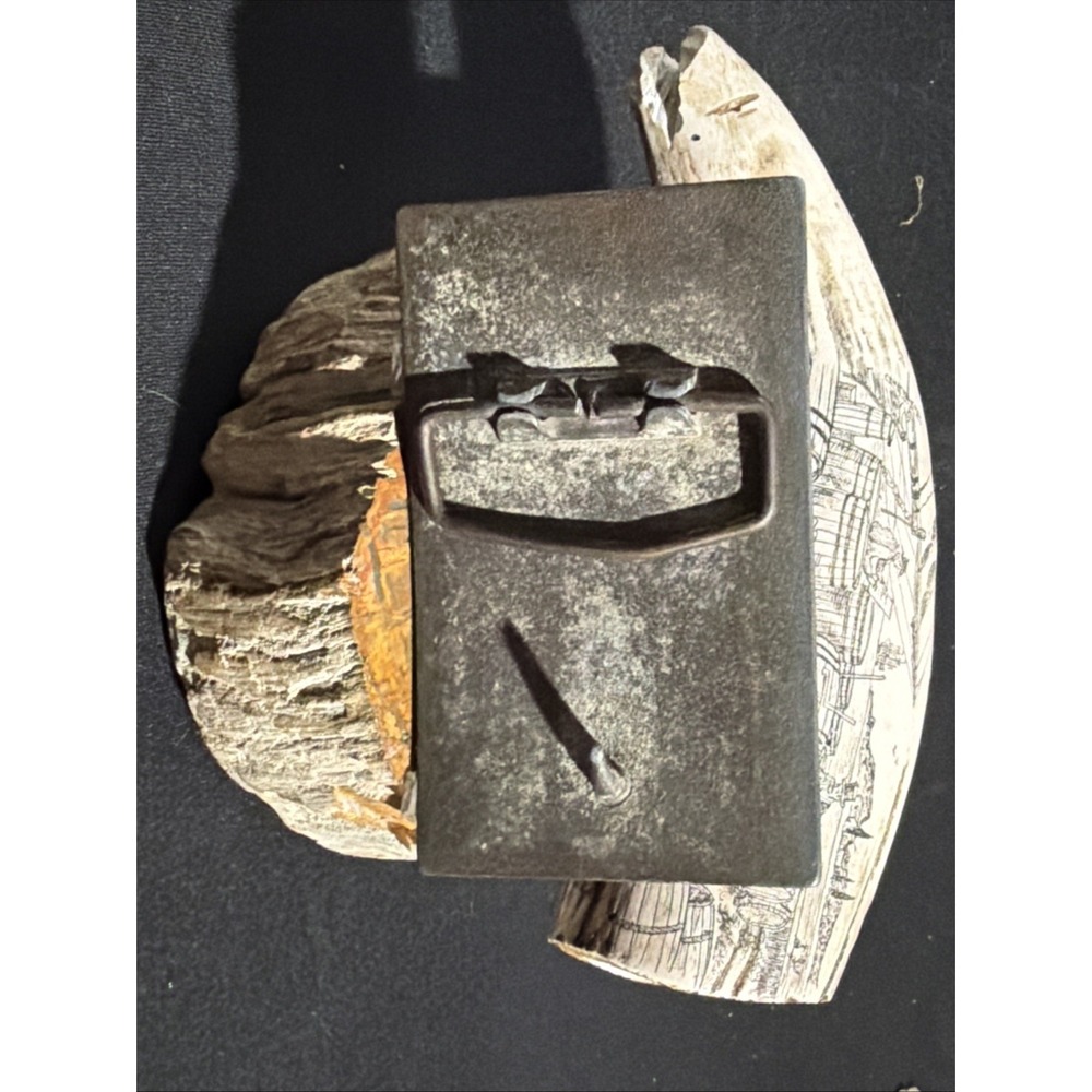 Vintage Colt Revolvers Silver Tone Belt Buckle The Worlds Right Arm Promo - Picture 2 of 3